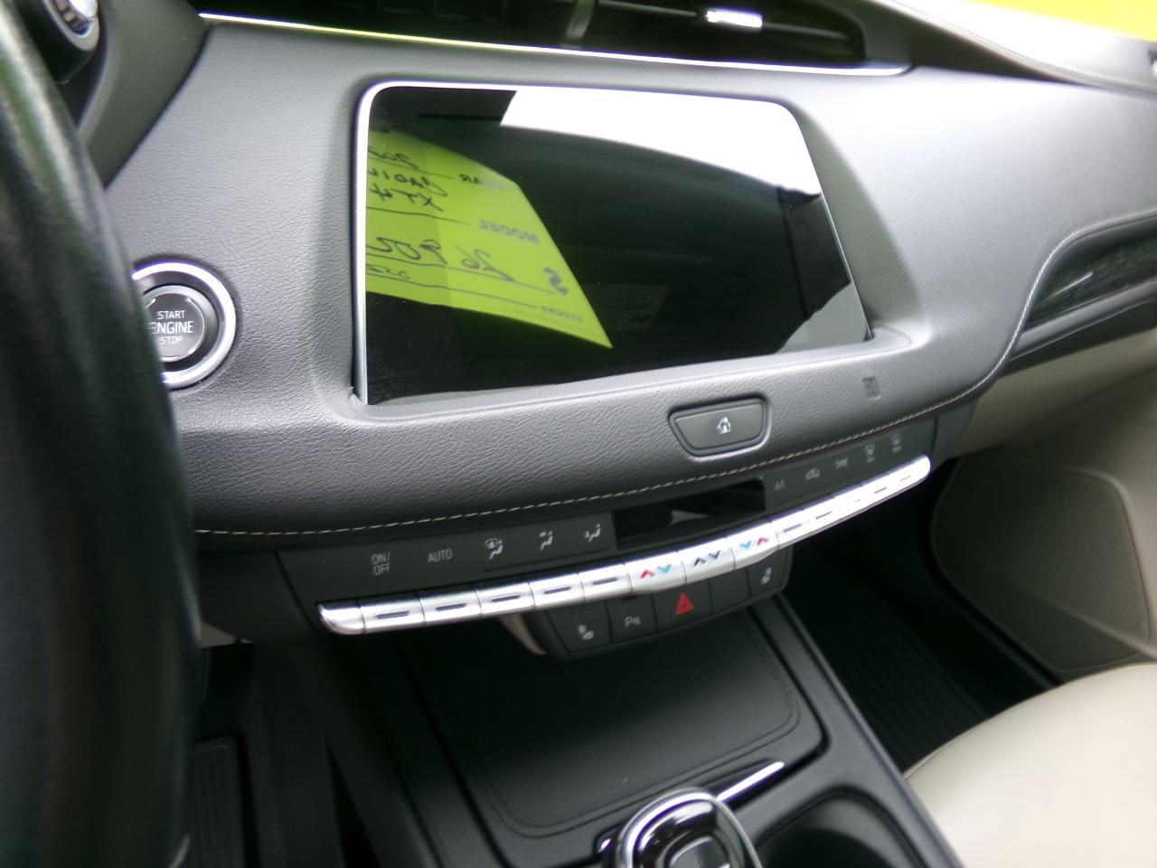 Cadillac XT4  2021