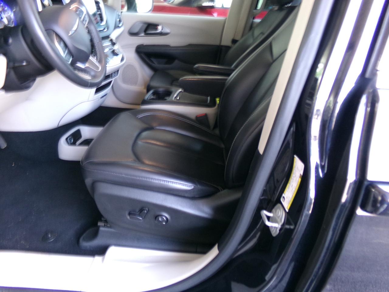 Chrysler Pacifica  2023
