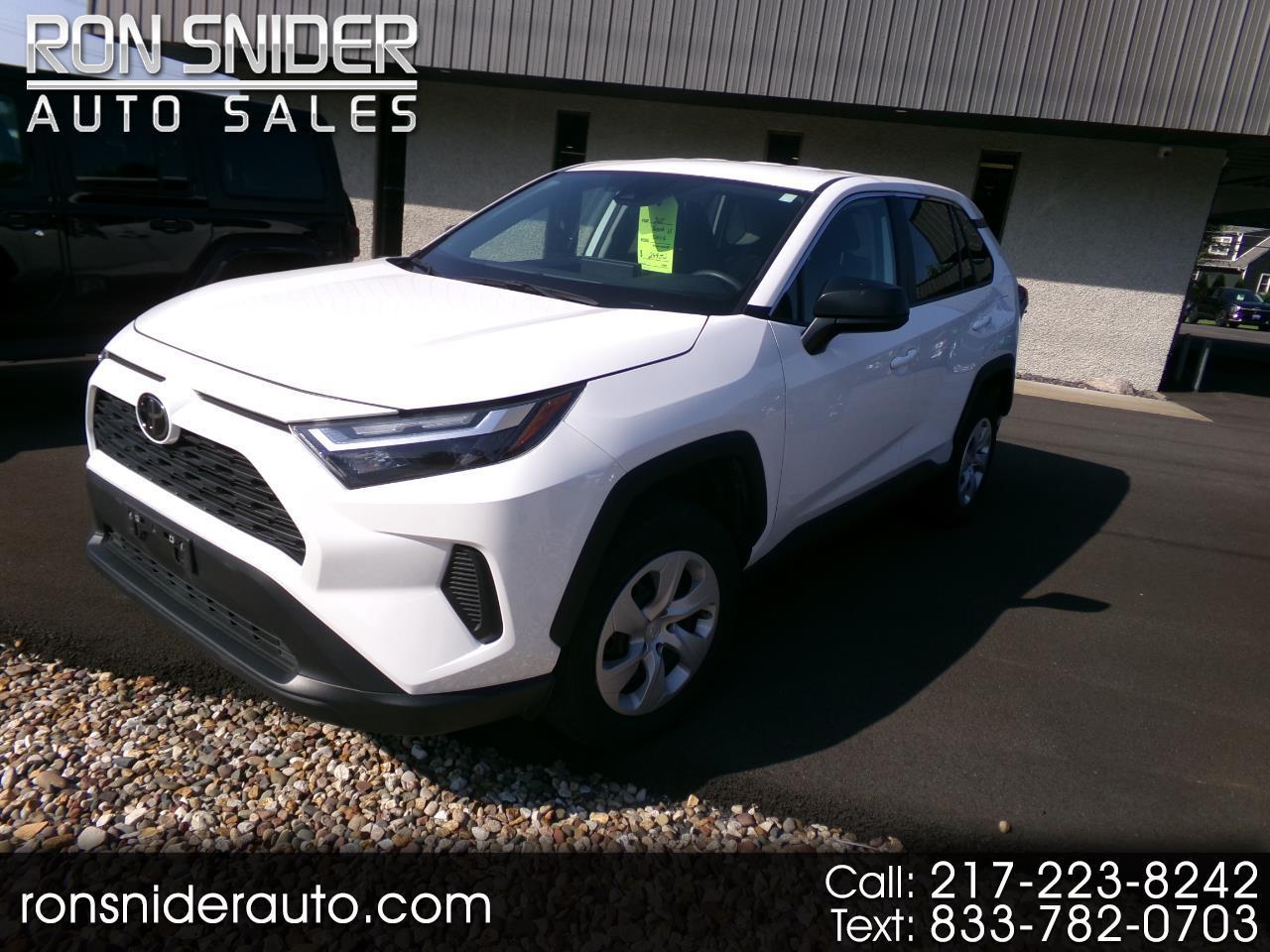 2025 Toyota RAV4 LE
