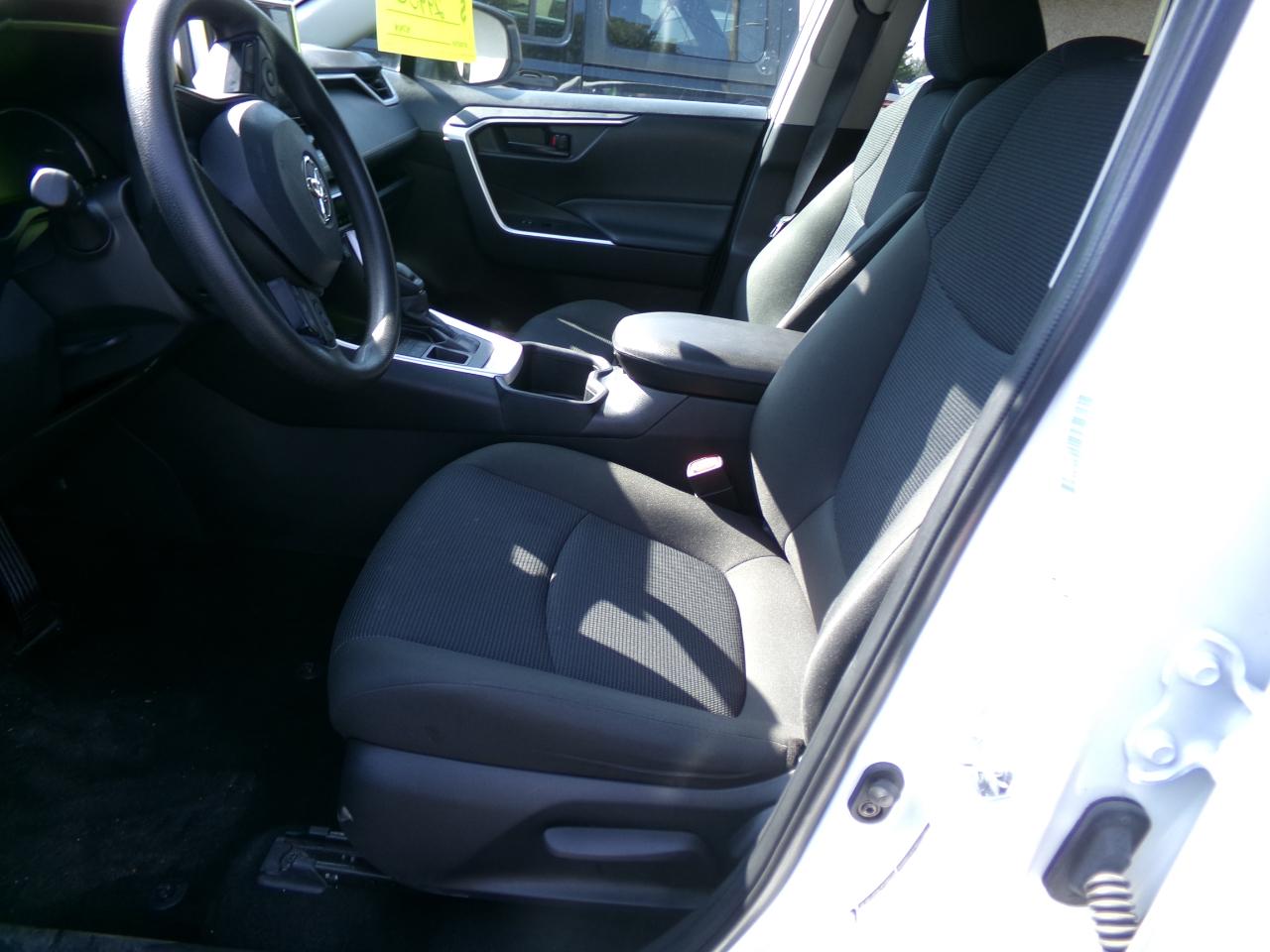 Toyota RAV4  2025