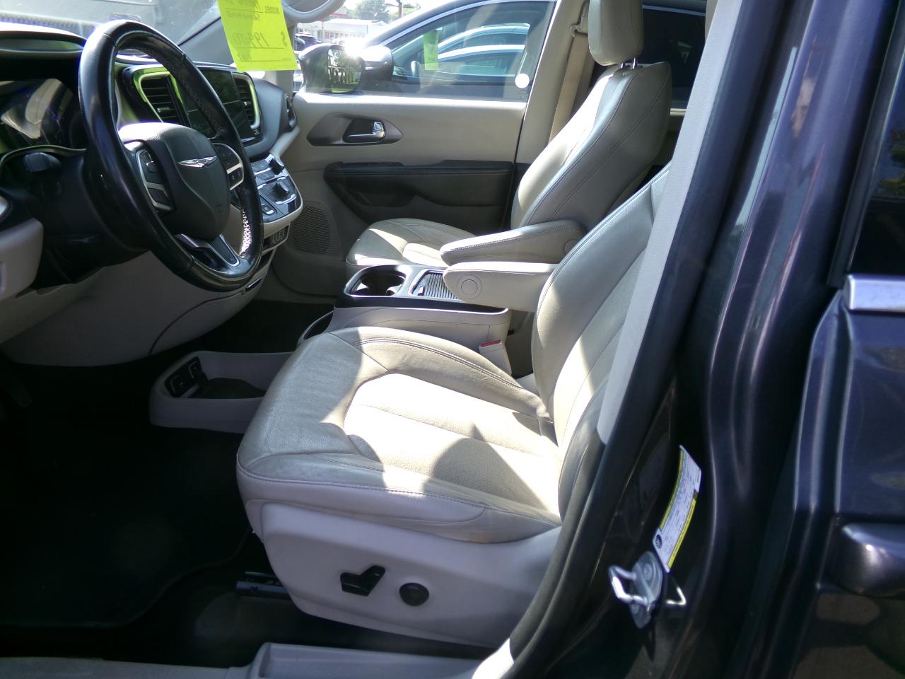 Chrysler Pacifica  2021