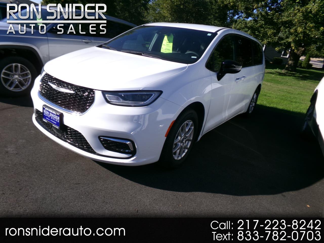 2025 Chrysler Pacifica Select