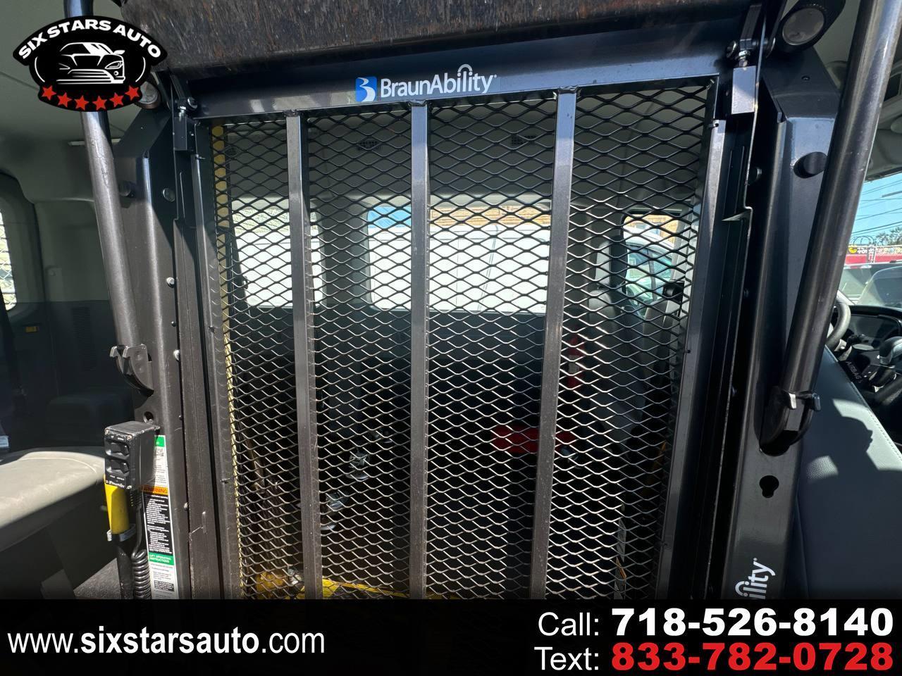 2015 Ford Transit 350 Wagon Med. Roof XL w/Sliding Pass. 148-in. WB