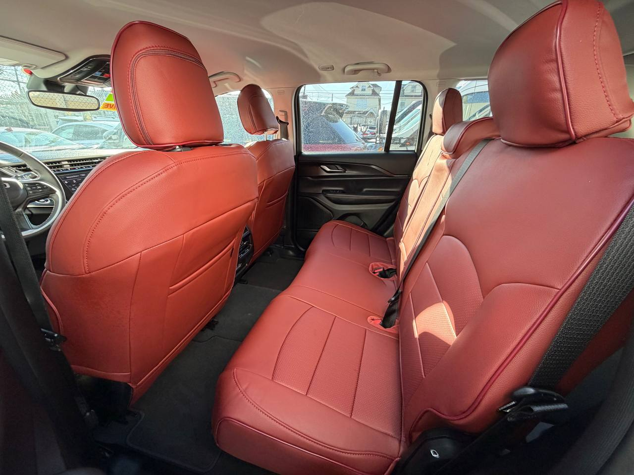 Jeep Grand Cherokee Laredo 4WD 2023