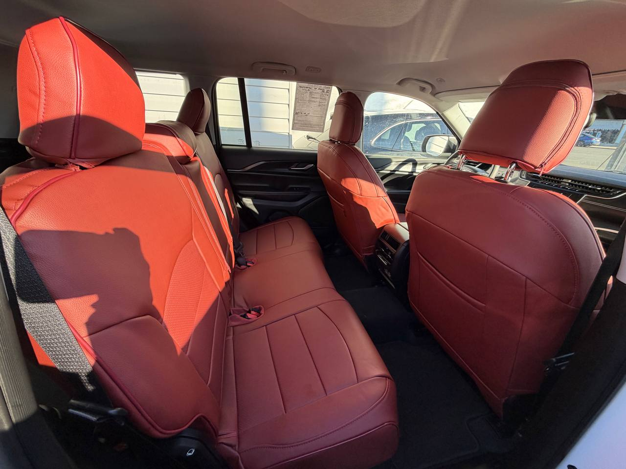 Jeep Grand Cherokee Laredo 4WD 2023