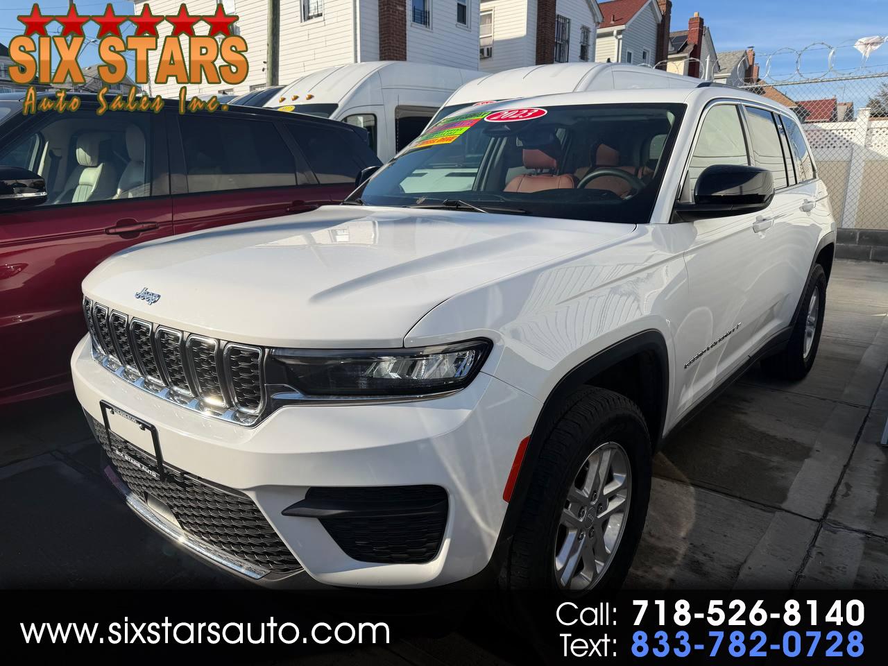Jeep Grand Cherokee Laredo 4WD 2023