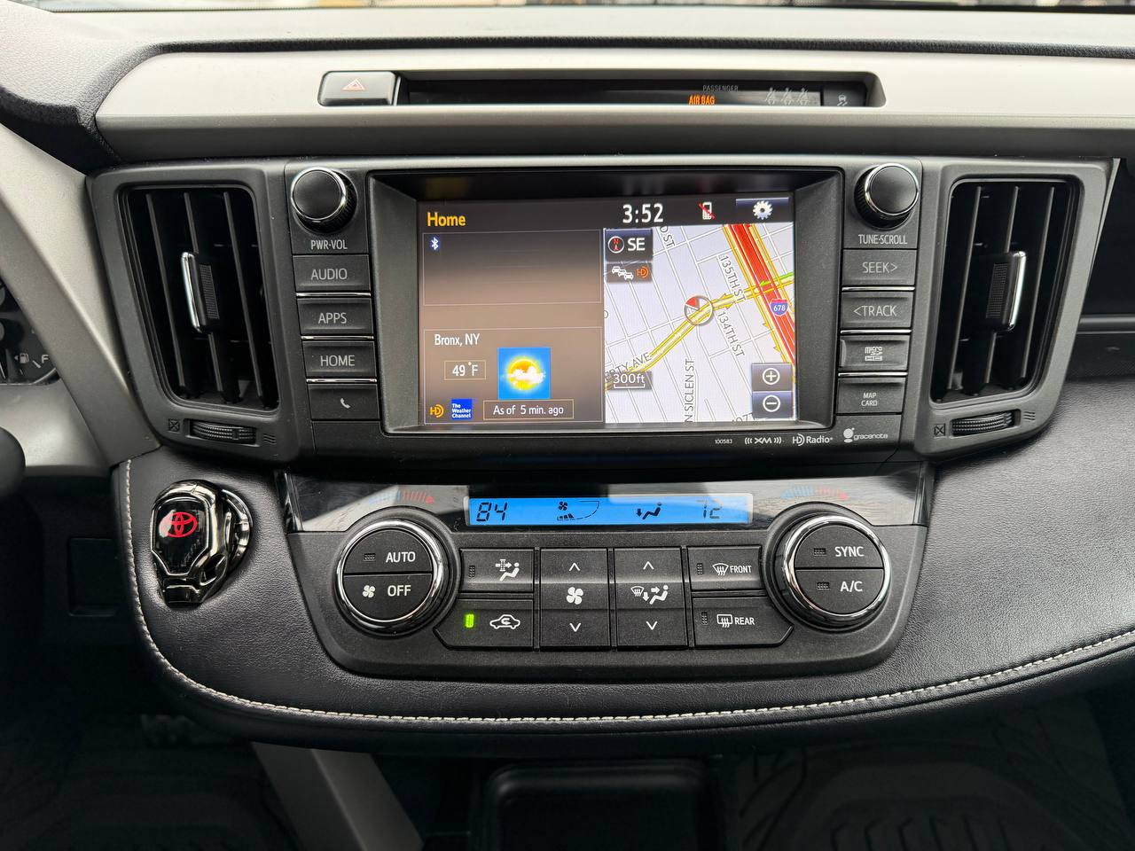 Toyota RAV4 XLE AWD 2017