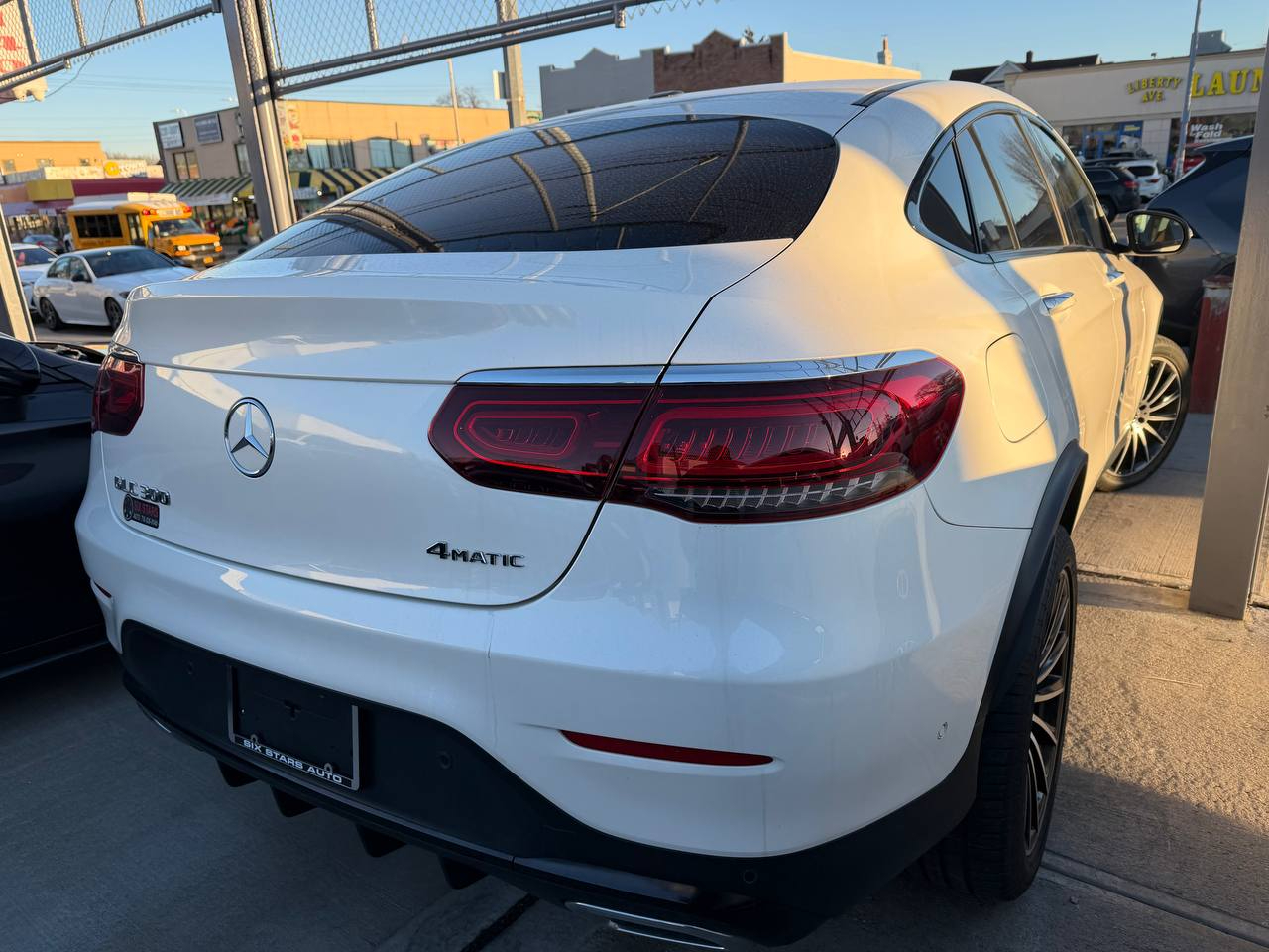 Mercedes-Benz GLC-Class Coupe GLC300 4MATIC 2022