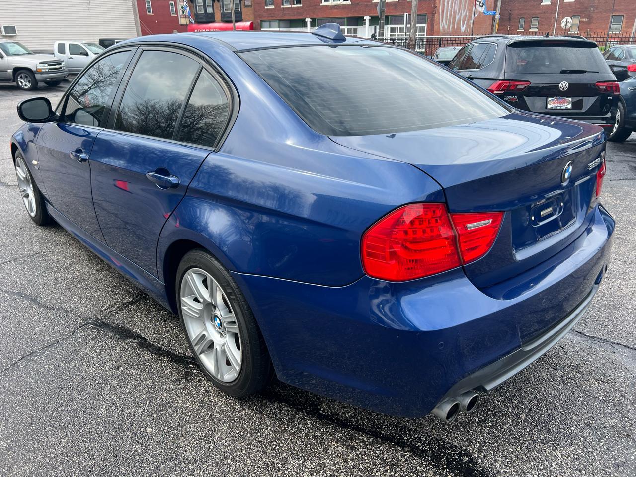 BMW 3 Series 4dr Sdn 328i xDrive AWD SULEV 2009