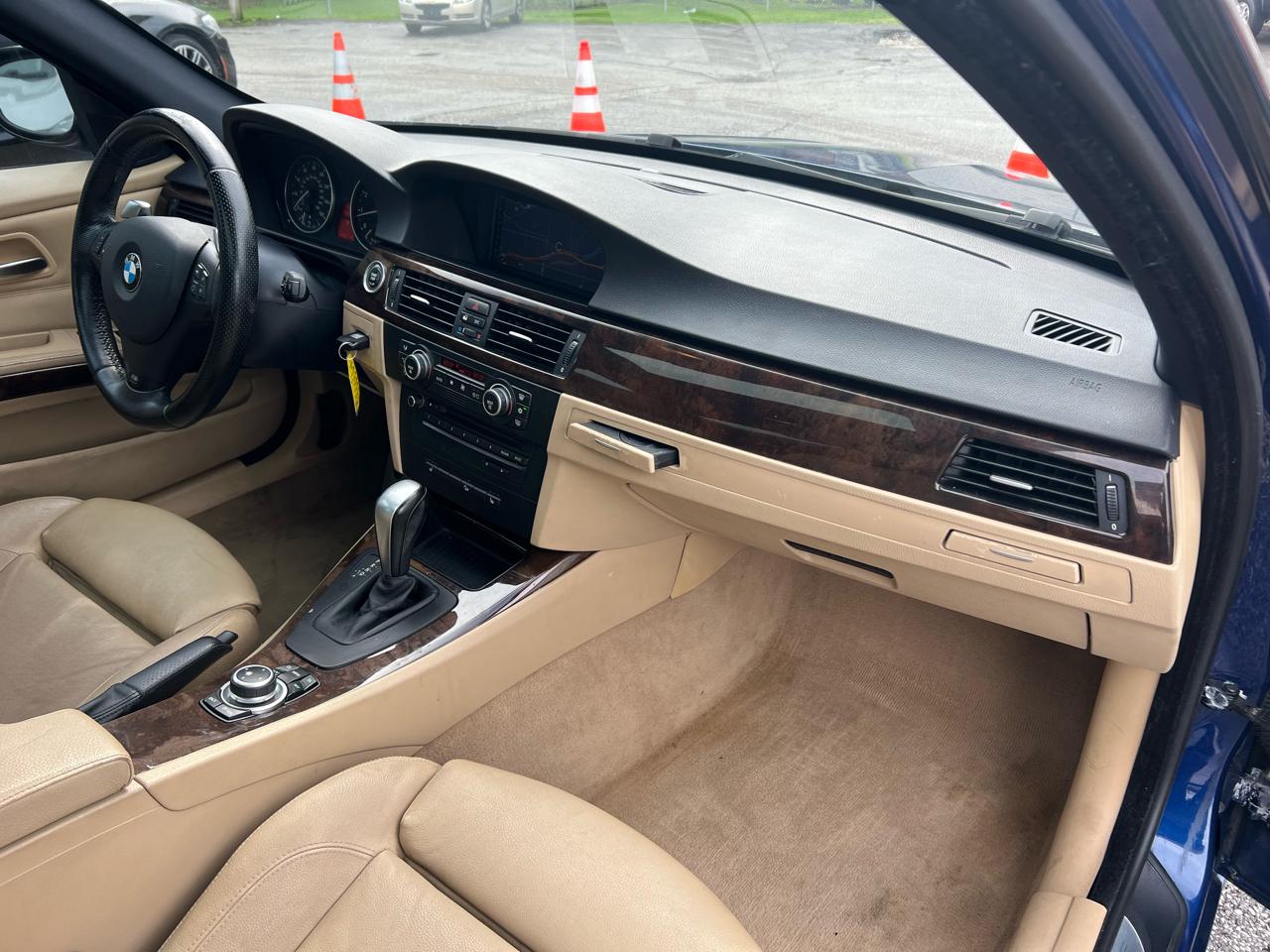 BMW 3 Series 4dr Sdn 328i xDrive AWD SULEV 2009