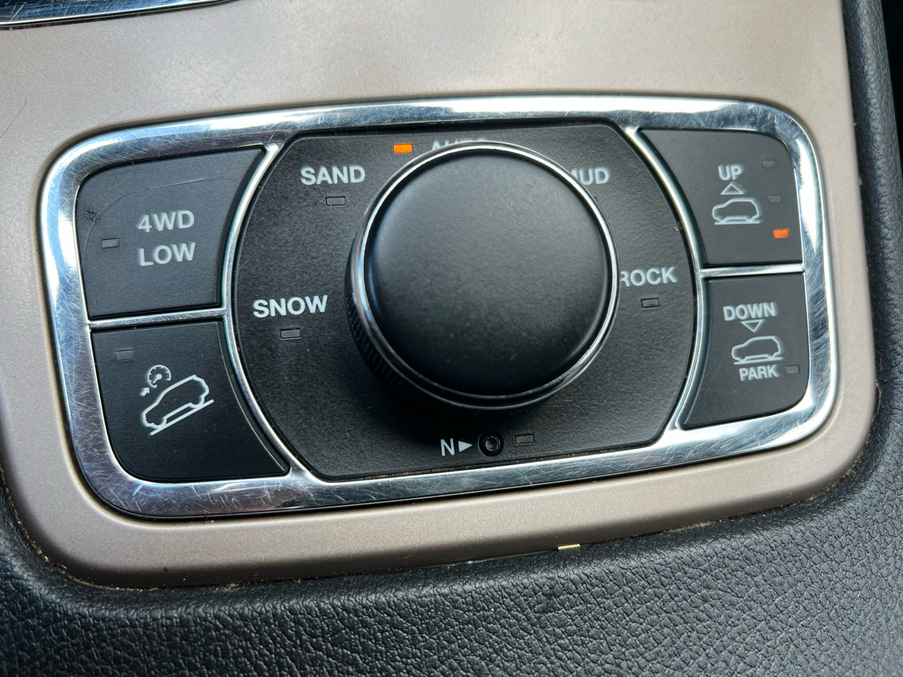 Jeep Grand Cherokee 4WD 4dr Overland 2016 Jeep Grand Cherokee 4WD 4dr Overland 2016