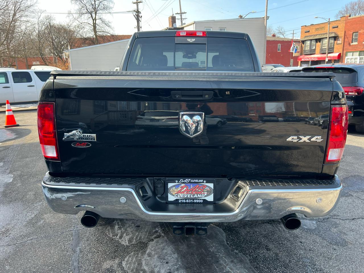 RAM 1500 Big Horn 4x4 Crew Cab 5'7" Box 2017