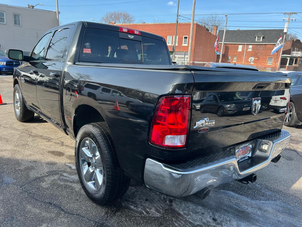 RAM 1500 Big Horn 4x4 Crew Cab 5'7" Box 2017