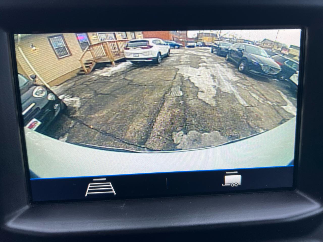 Chevrolet Silverado 1500 4WD Crew Cab 147" Custom 2019