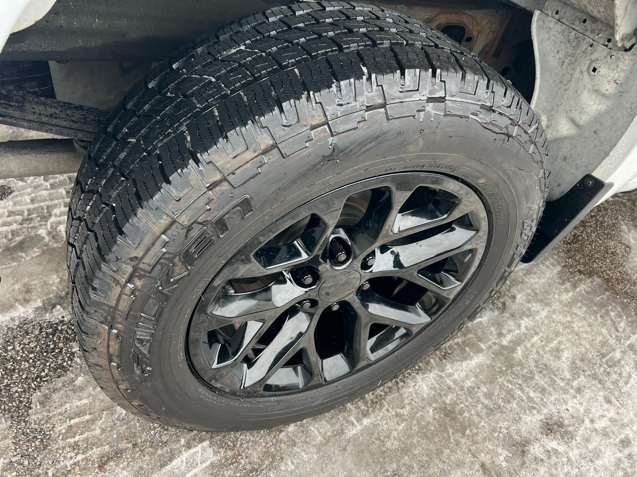 Chevrolet Silverado 1500 4WD Crew Cab 147" Custom 2019