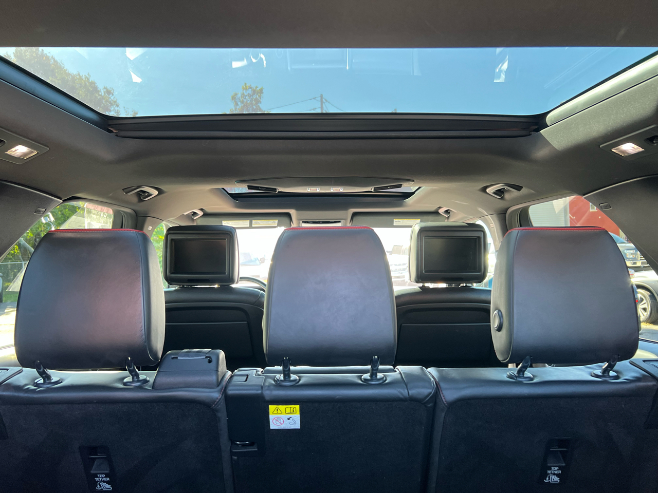 2018 Land Rover Discovery HSE Luxury photo 11