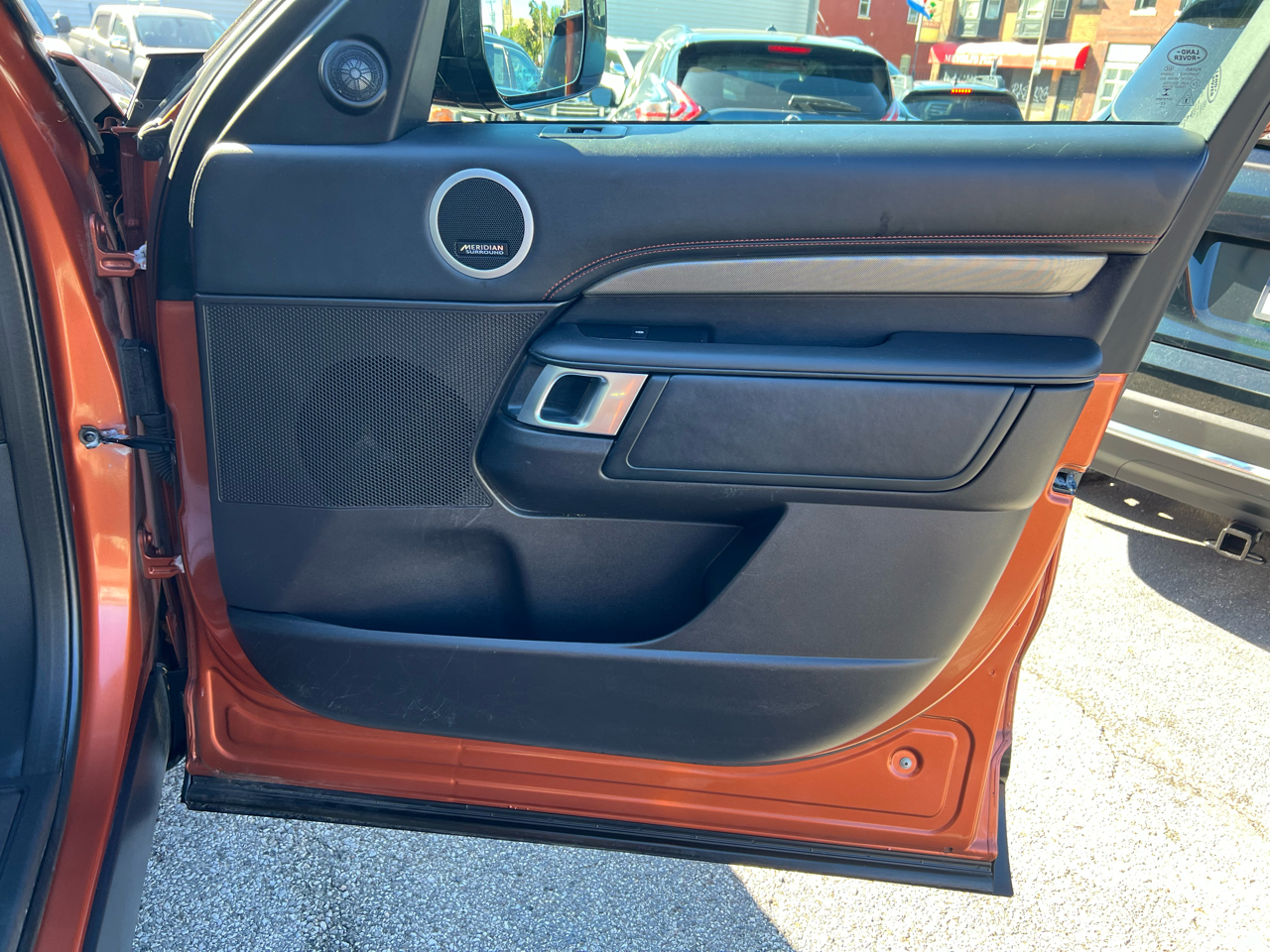2018 Land Rover Discovery HSE Luxury photo 13