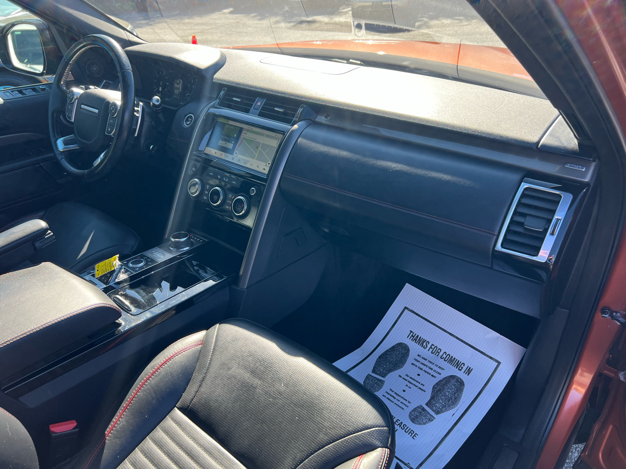 2018 Land Rover Discovery HSE Luxury photo 15