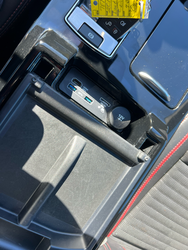 2018 Land Rover Discovery HSE Luxury photo 25