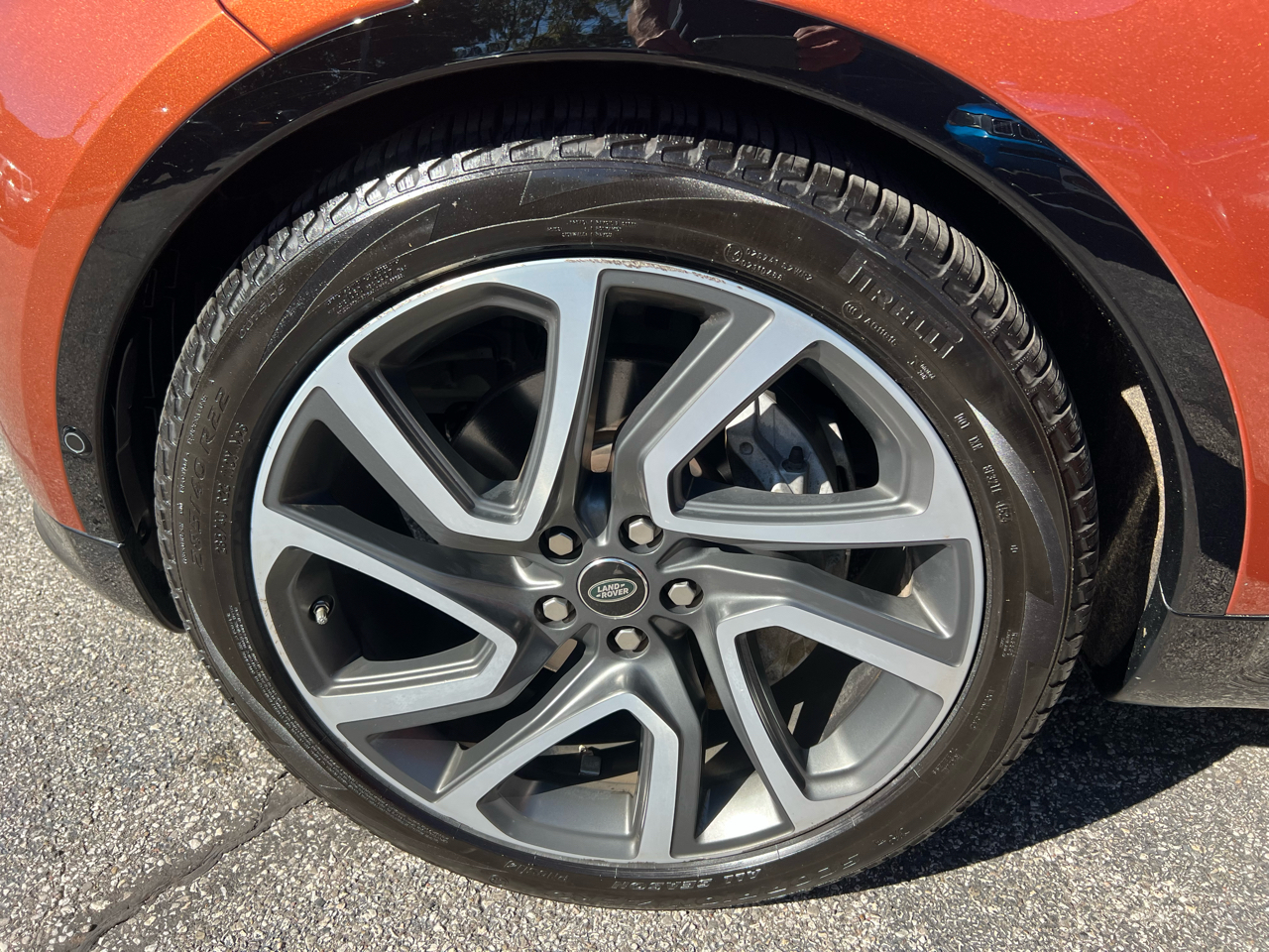 2018 Land Rover Discovery HSE Luxury photo 30