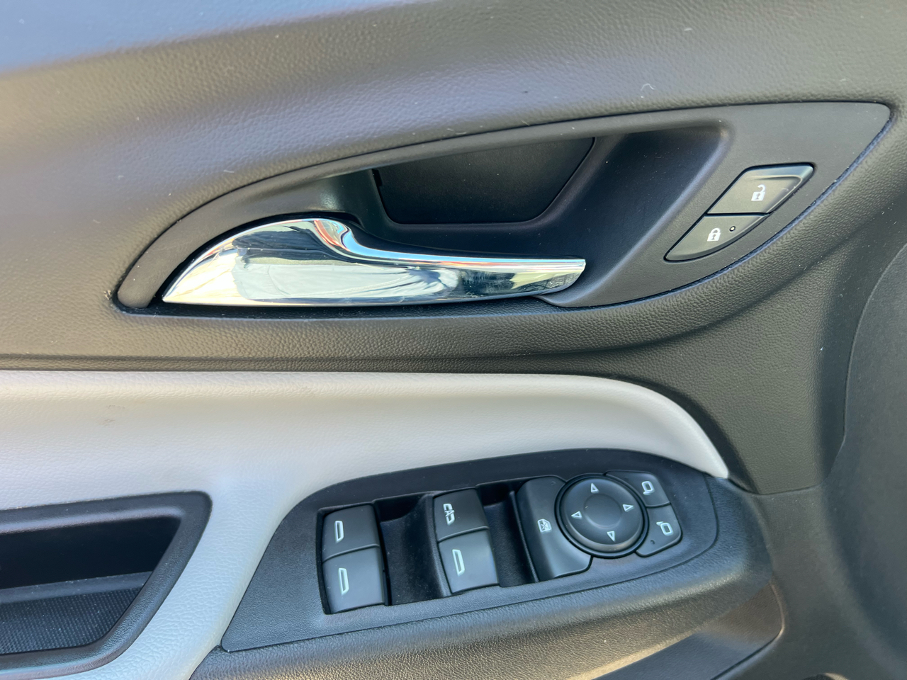 Chevrolet Equinox FWD 4dr LS w/1LS 2018 Chevrolet Equinox FWD 4dr LS w/1LS 2018