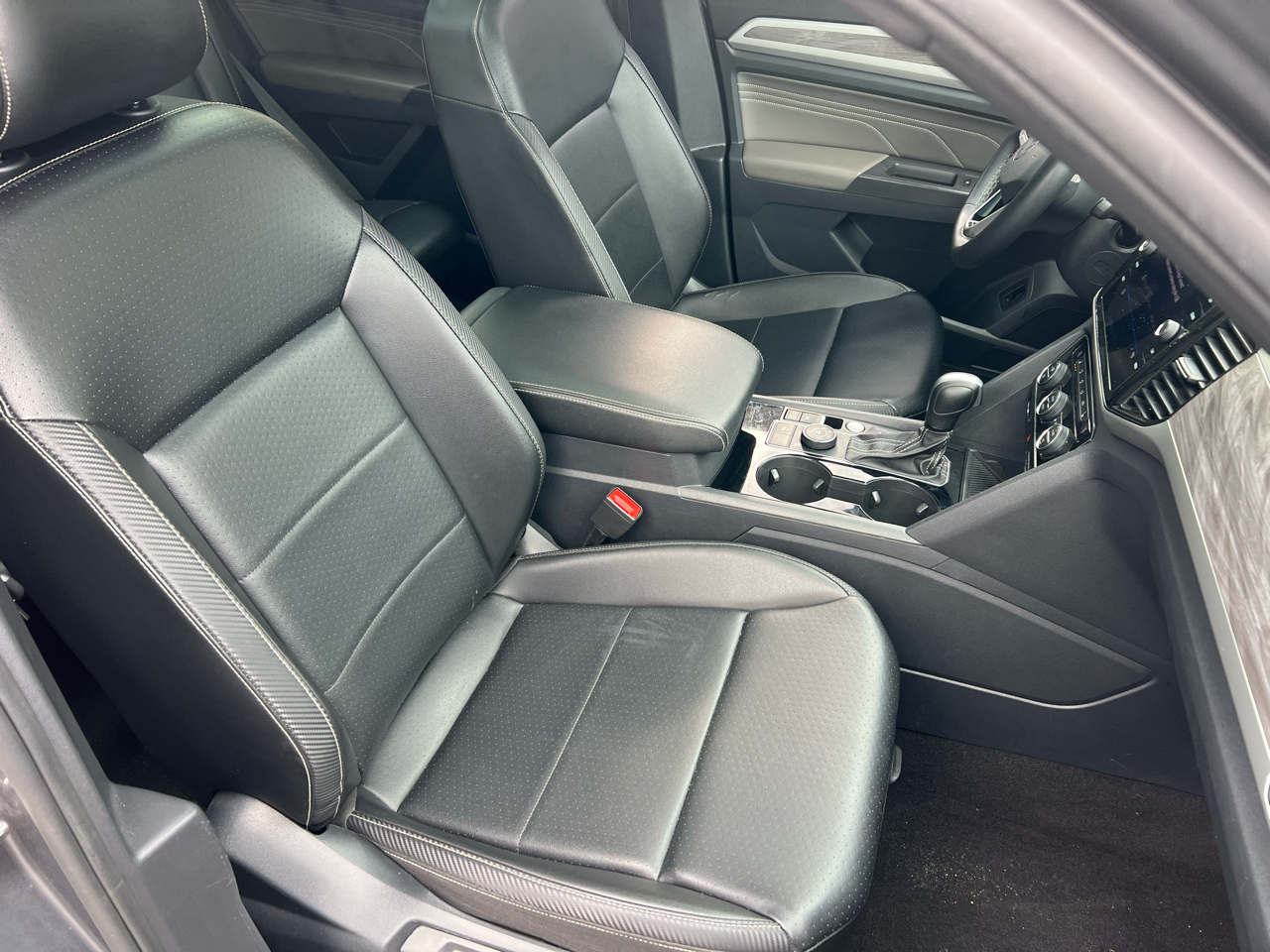Volkswagen Atlas Cross Sport 3.6L V6 SE w/Technology 4MOTION 2022 Volkswagen Atlas Cross Sport 3.6L V6 SE w/Technology 4MOTION 2022