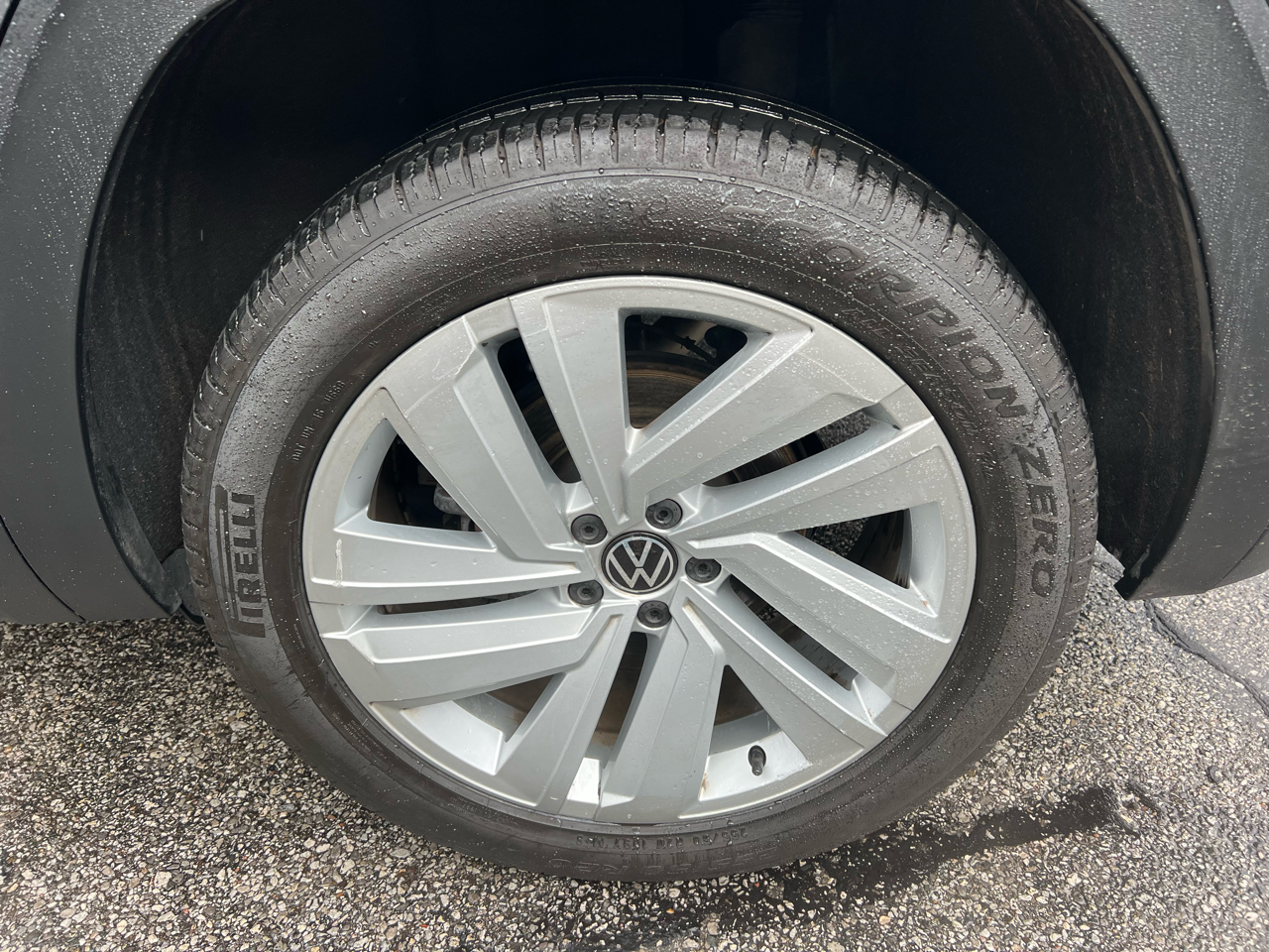 Volkswagen Atlas Cross Sport 3.6L V6 SE w/Technology 4MOTION 2022 Volkswagen Atlas Cross Sport 3.6L V6 SE w/Technology 4MOTION 2022