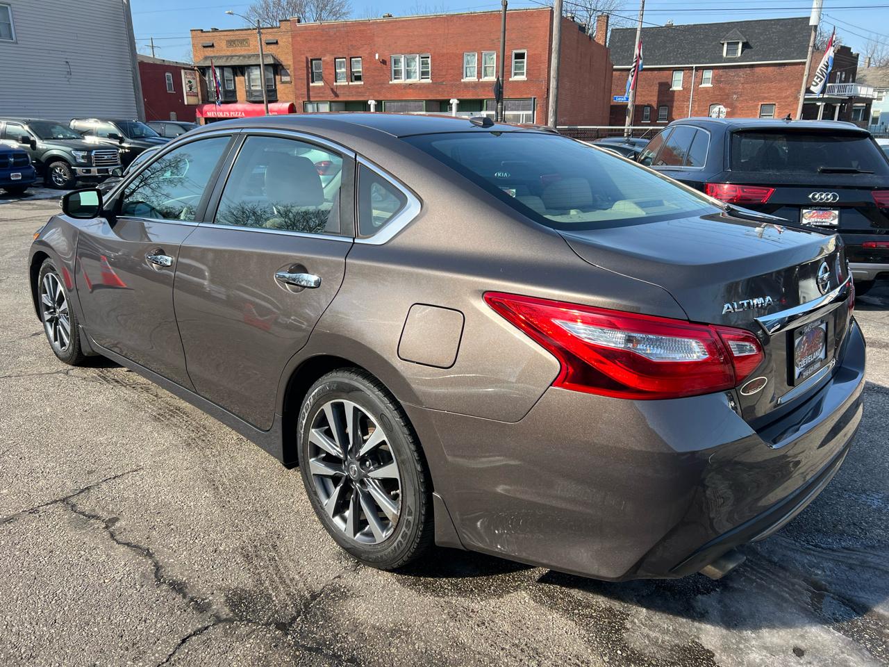 Nissan Altima 4dr Sdn I4 2.5 SL 2016