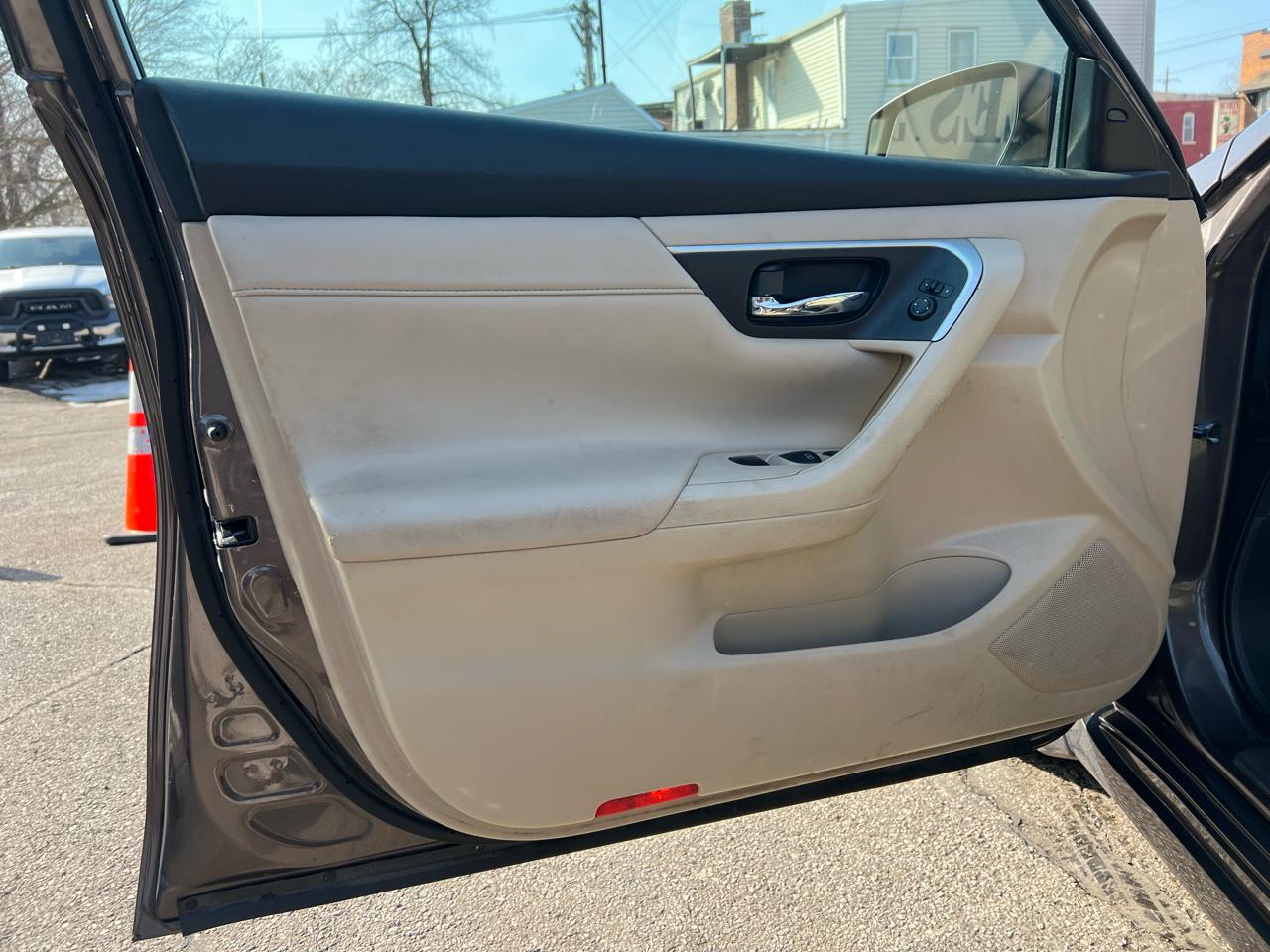 Nissan Altima 4dr Sdn I4 2.5 SL 2016