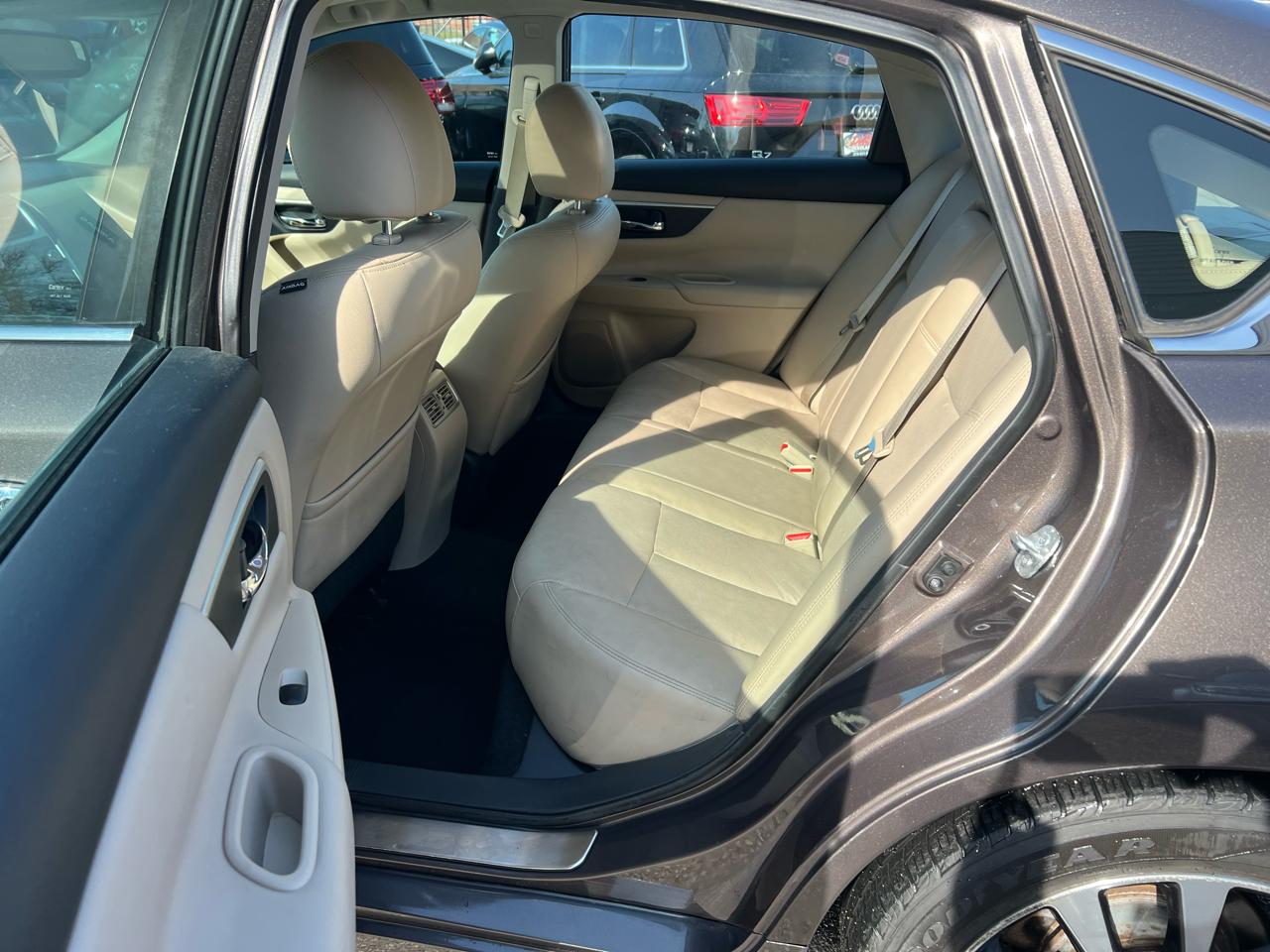 Nissan Altima 4dr Sdn I4 2.5 SL 2016