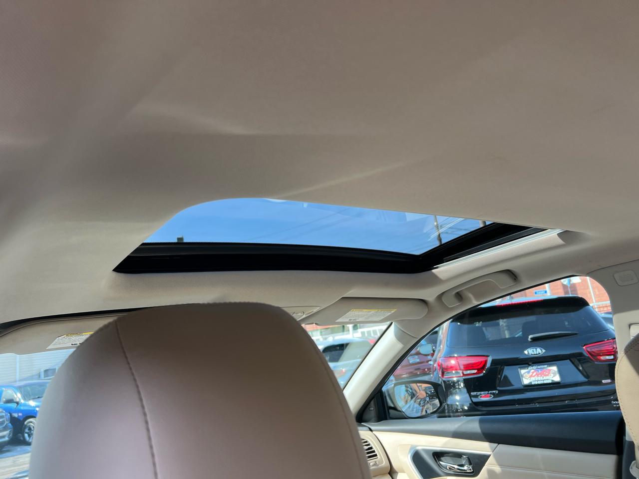 Nissan Altima 4dr Sdn I4 2.5 SL 2016