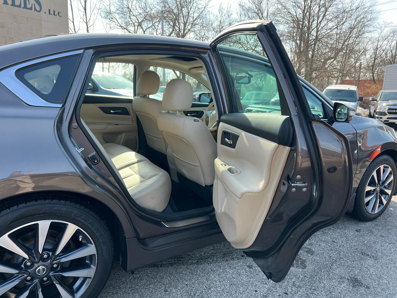 Nissan Altima 4dr Sdn I4 2.5 SL 2016