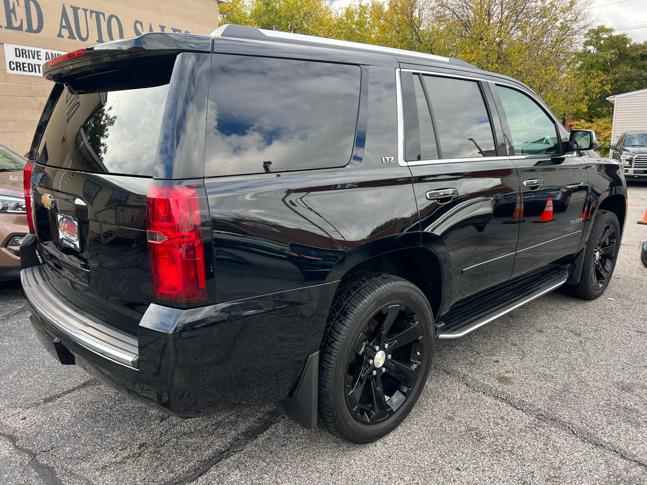 Chevrolet Tahoe 4WD 4dr LTZ 2015 Chevrolet Tahoe 4WD 4dr LTZ 2015