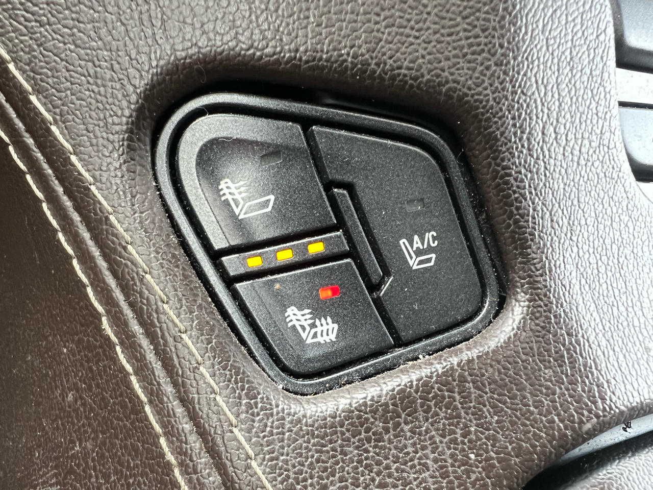 Chevrolet Tahoe 4WD 4dr LTZ 2015 Chevrolet Tahoe 4WD 4dr LTZ 2015