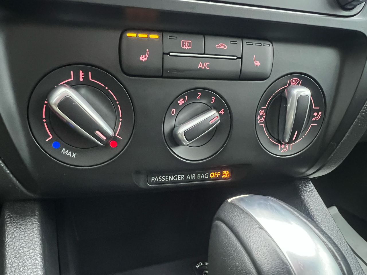 Volkswagen Jetta Sedan 4dr Auto SE w/Connectivity/Sunroof PZEV 2013