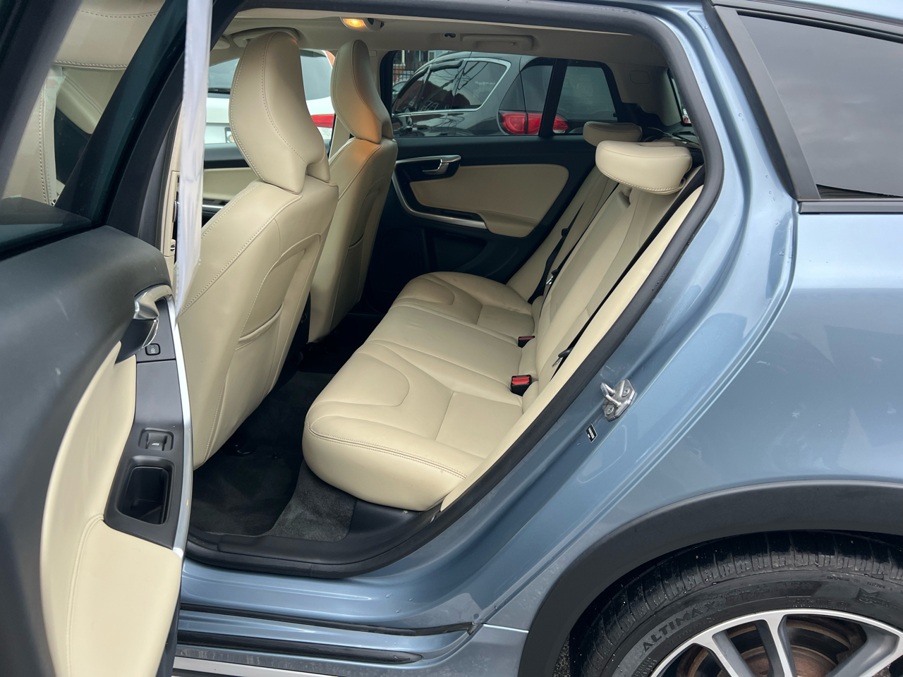 Volvo V60 Cross Country T5 AWD 2017