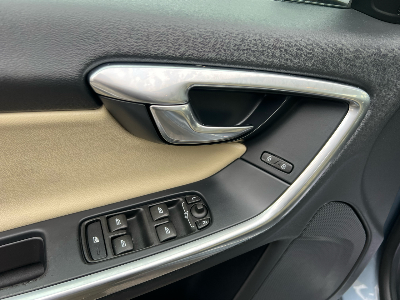 Volvo V60 Cross Country T5 AWD 2017