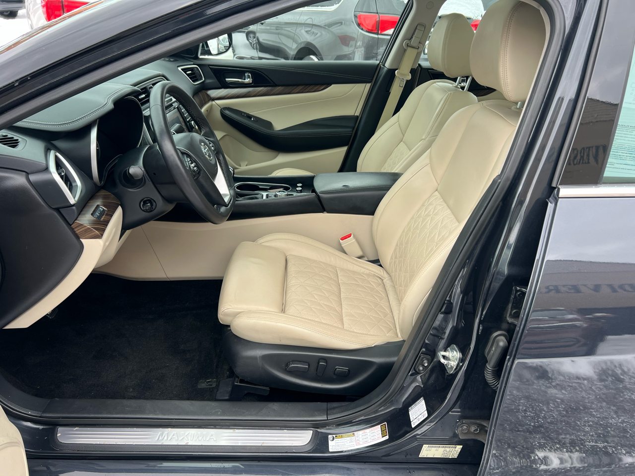 Nissan Maxima 4dr Sdn 3.5 Platinum 2016