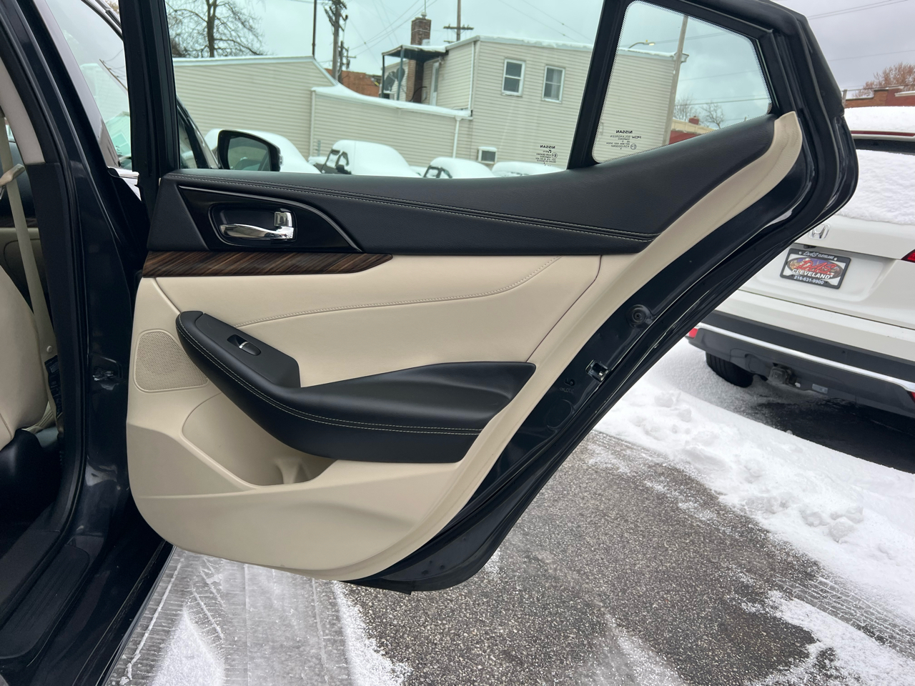 Nissan Maxima 4dr Sdn 3.5 Platinum 2016