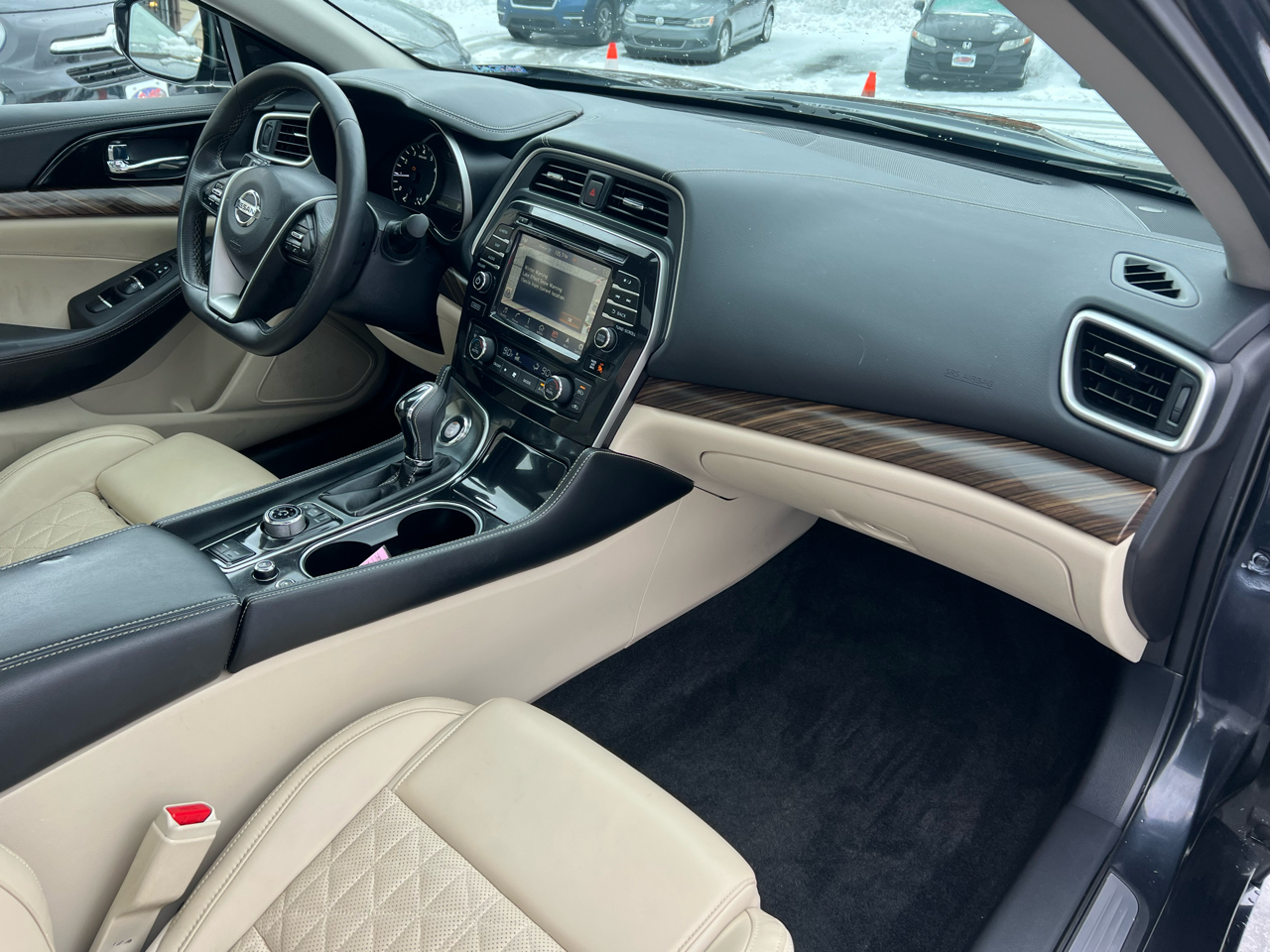 Nissan Maxima 4dr Sdn 3.5 Platinum 2016