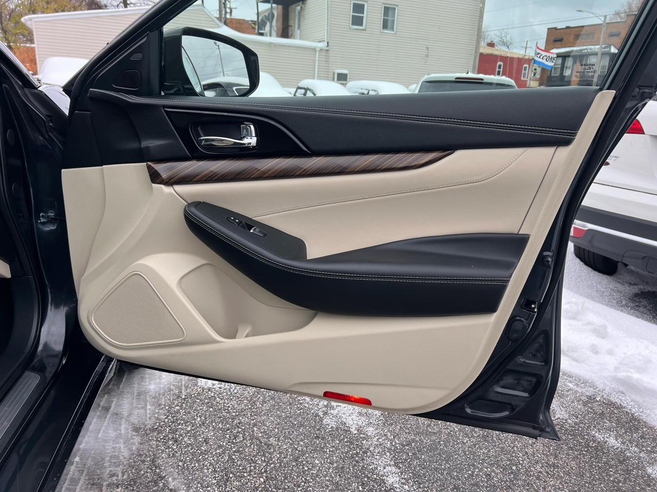 Nissan Maxima 4dr Sdn 3.5 Platinum 2016