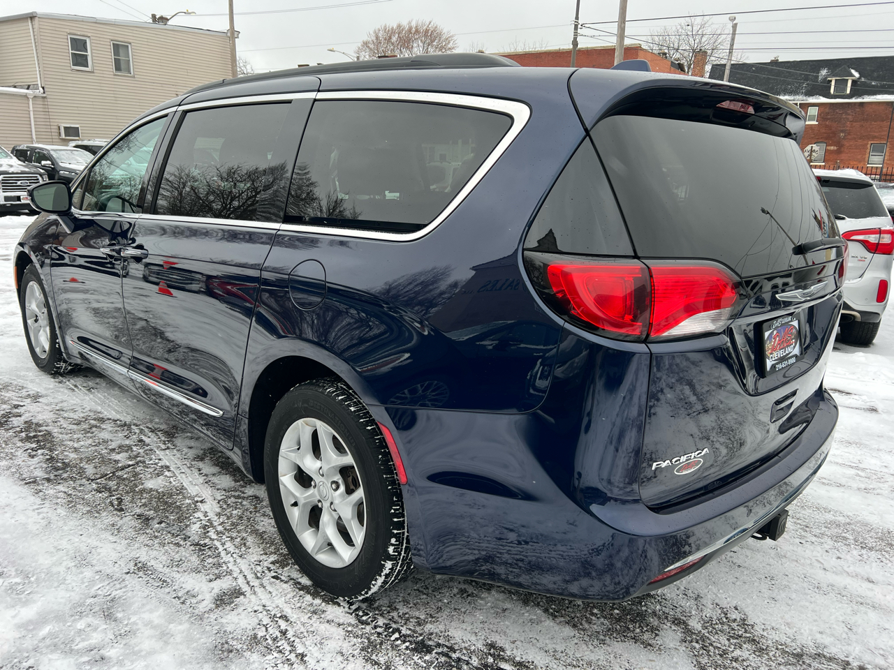 Chrysler Pacifica Touring-L FWD 2017