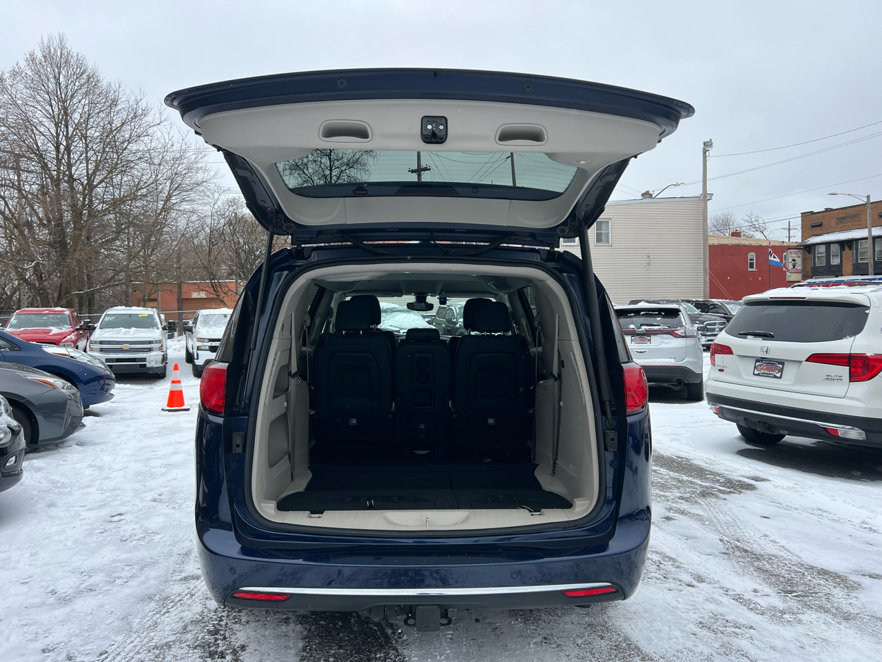 Chrysler Pacifica Touring-L FWD 2017