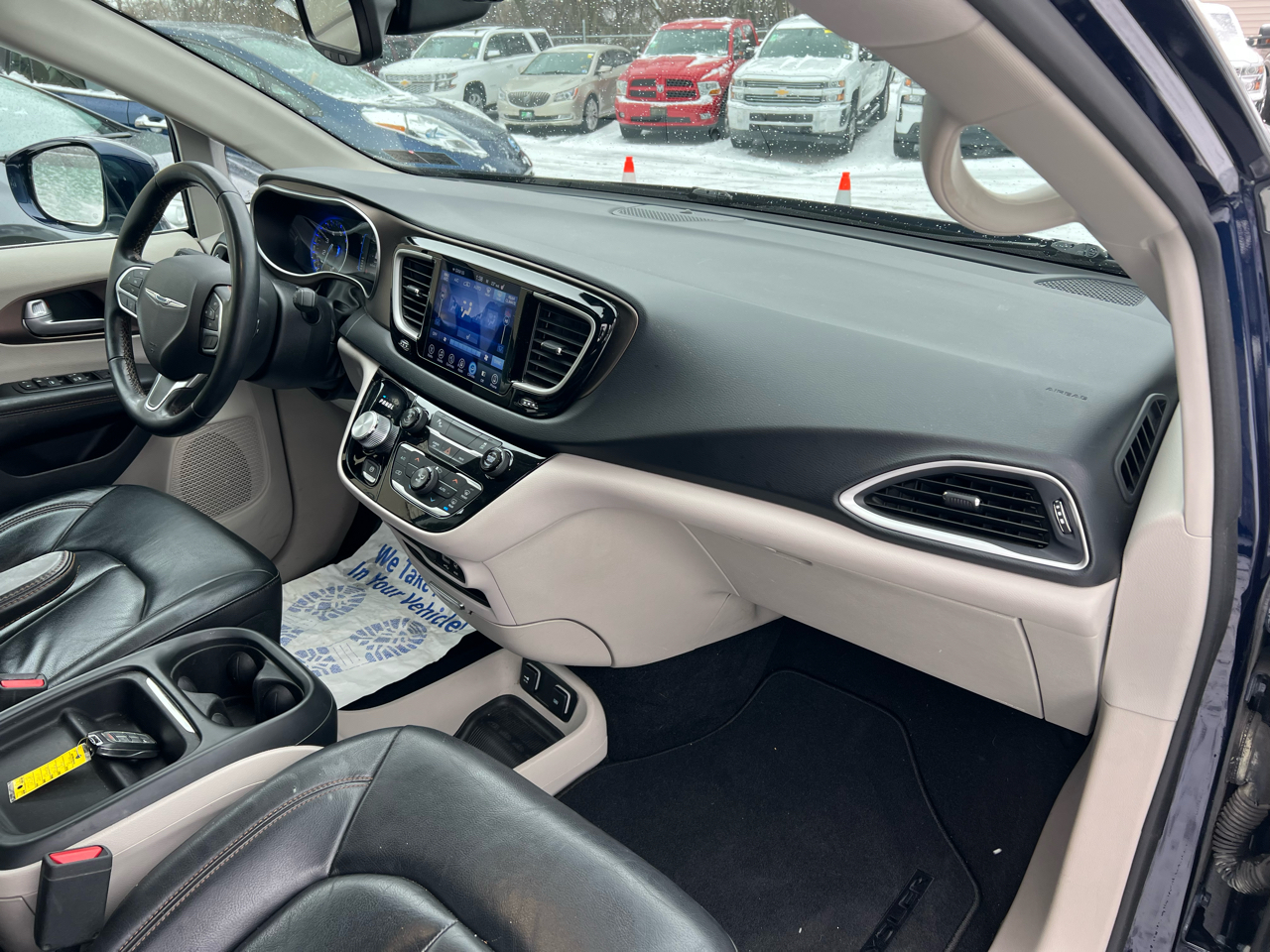 Chrysler Pacifica Touring-L FWD 2017