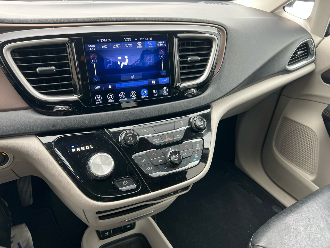 Chrysler Pacifica Touring-L FWD 2017