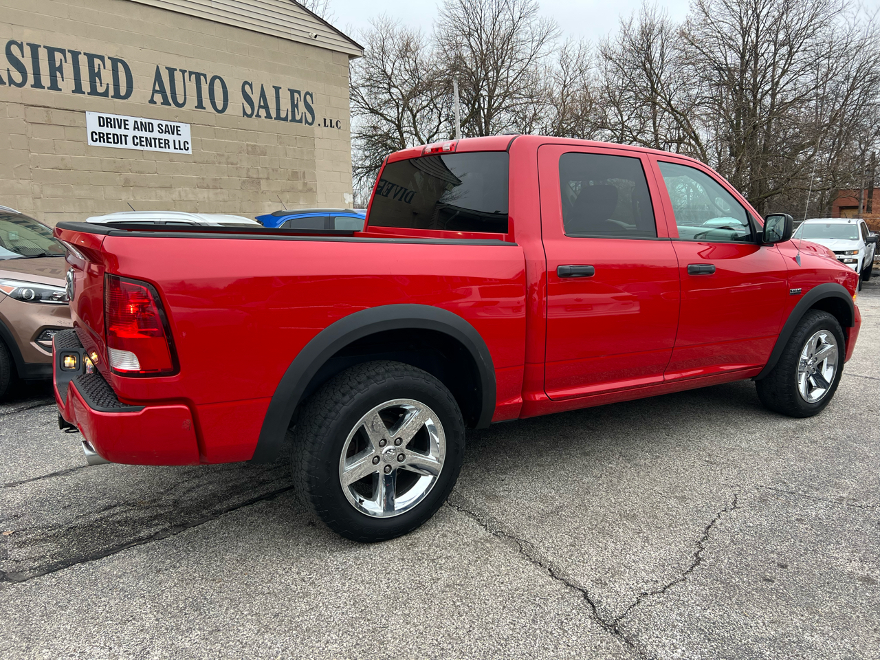 RAM 1500 4WD Crew Cab 140.5" Express 2012