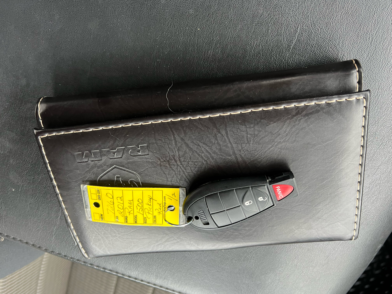 RAM 1500 4WD Crew Cab 140.5" Express 2012