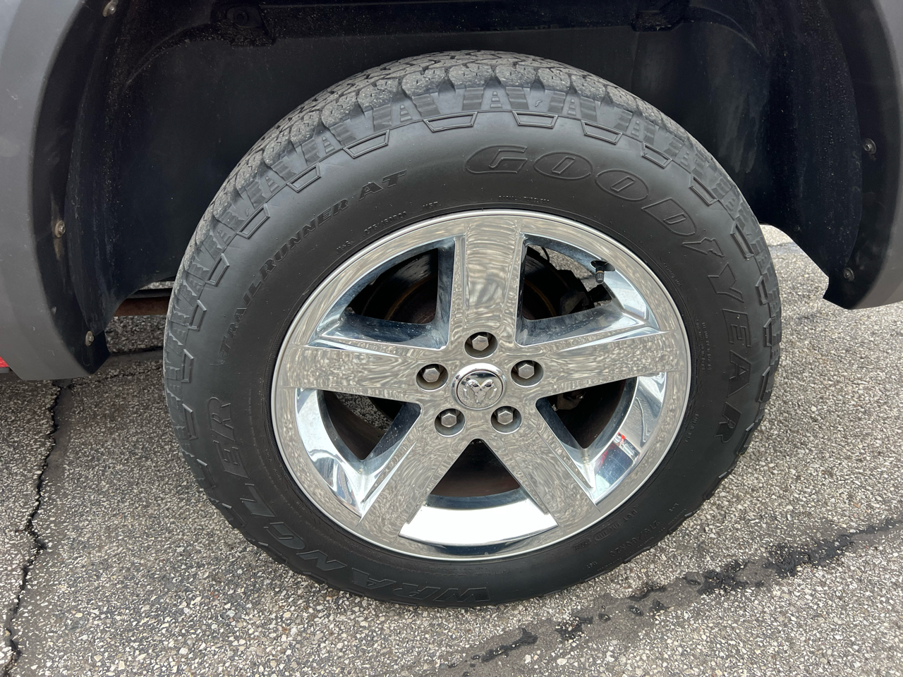 RAM 1500 4WD Crew Cab 140.5" Express 2012