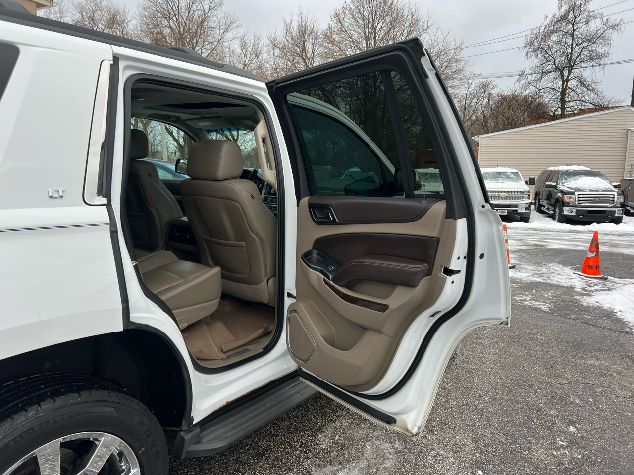 Chevrolet Tahoe 4WD 4dr LT 2015