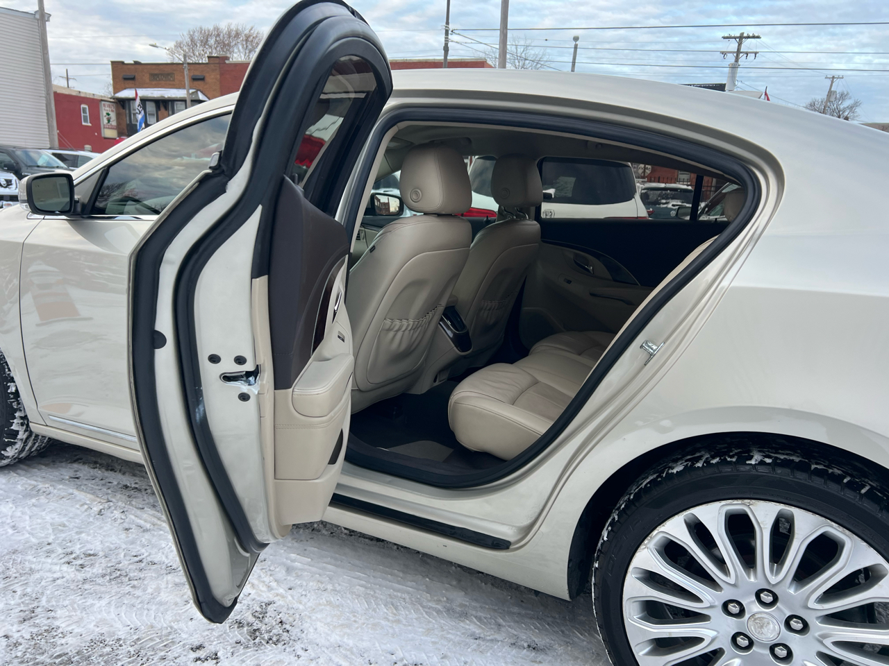 Buick LaCrosse 4dr Sdn Premium II FWD 2015